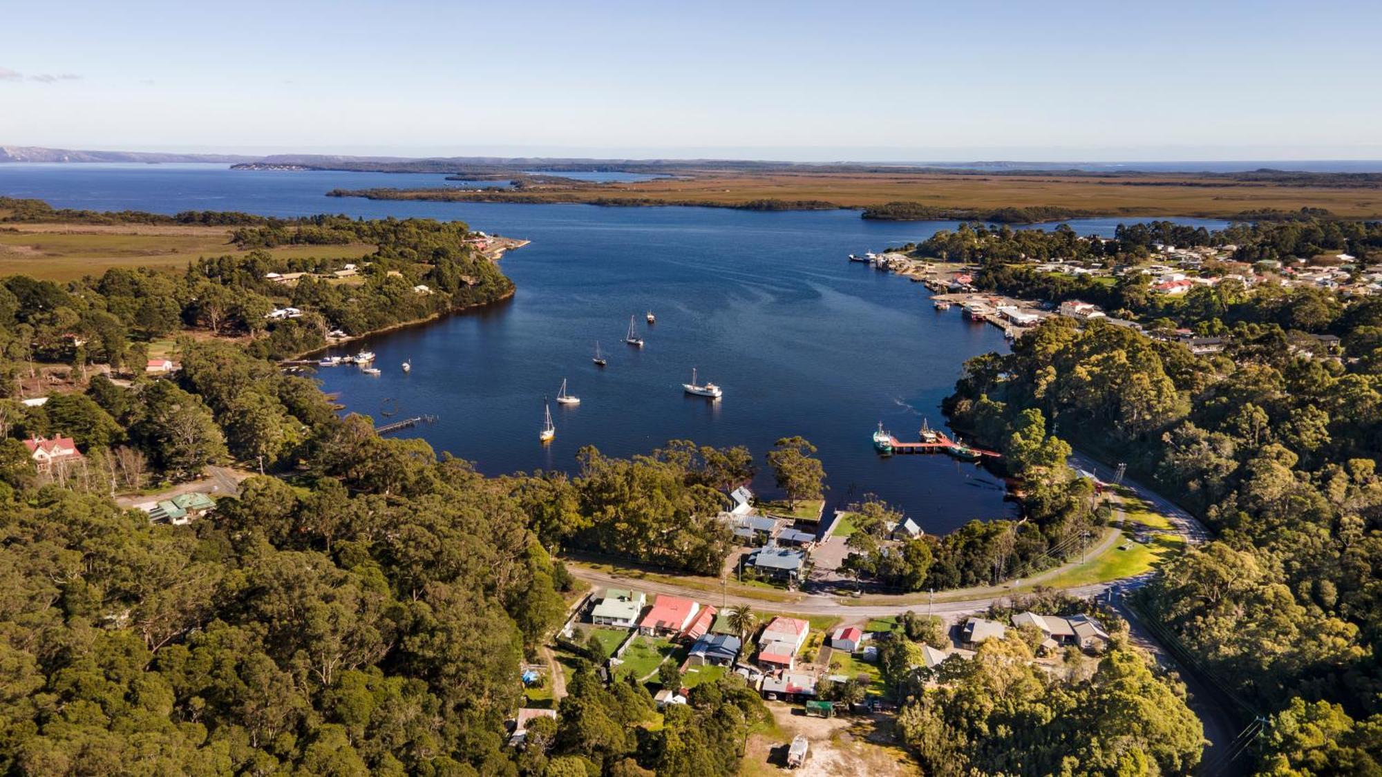 The Crays Accommodation Strahan Exterior foto