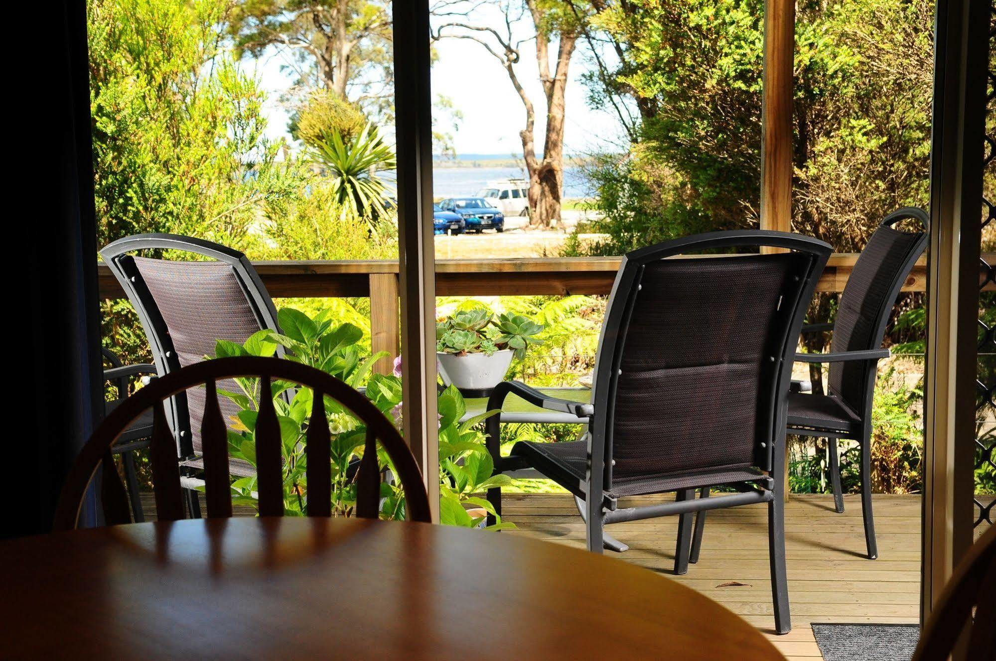 The Crays Accommodation Strahan Exterior foto